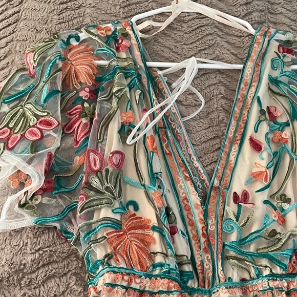 Selfie Leslie Cecelia Romper Size Large - Picture 7 of 10